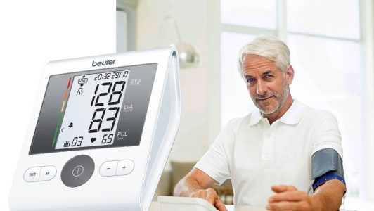 Mối quan hệ giữa bệnh tim mạch và cao huyết áp ở người cao tuổi là gì 56