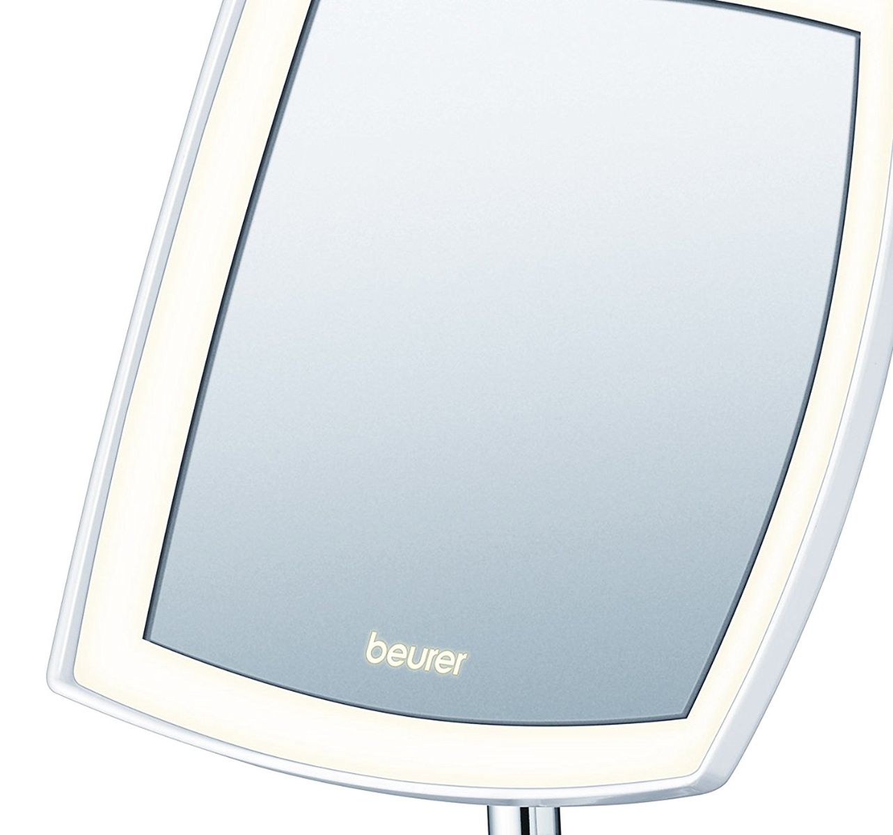 Gương trang điểm kèm đèn LED gắn tường Beurer BS89 4